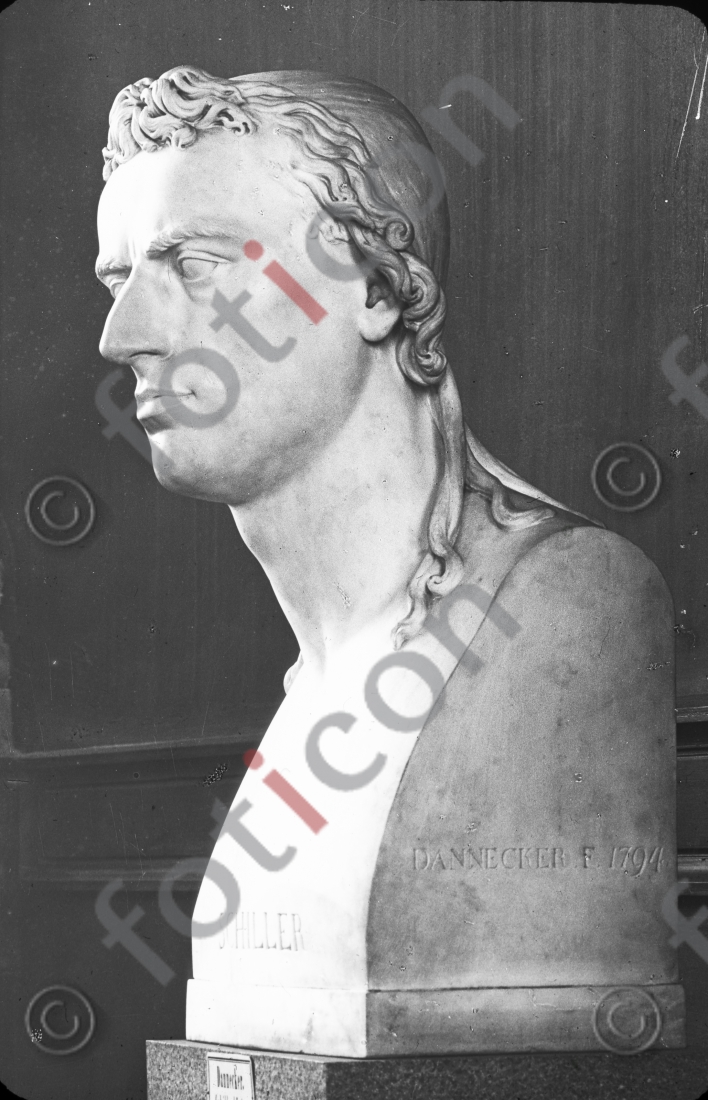 Schillerbüste von Johann Heinrich Dannecker | Schiller bust by Johann Heinrich Dannecker (simon-156-055-sw.jpg)